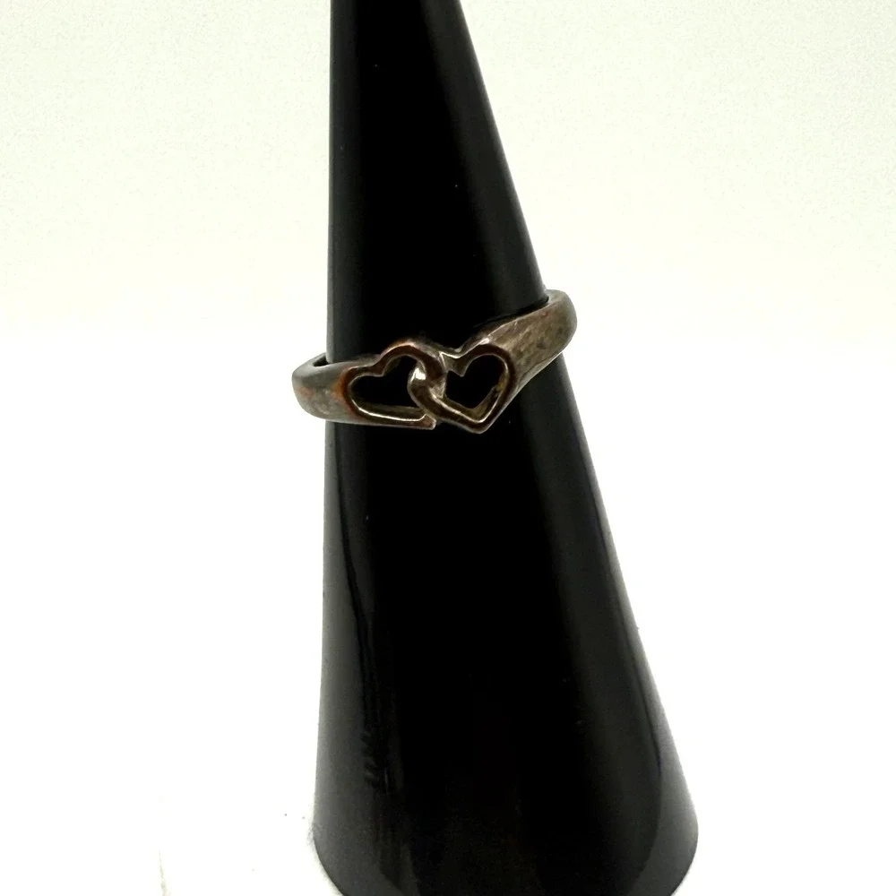 Vintage Interlocking Double Open Heart Ring Silver Tone Size 4 Costume Jewelry